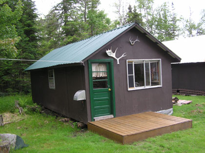 grouse-cabin